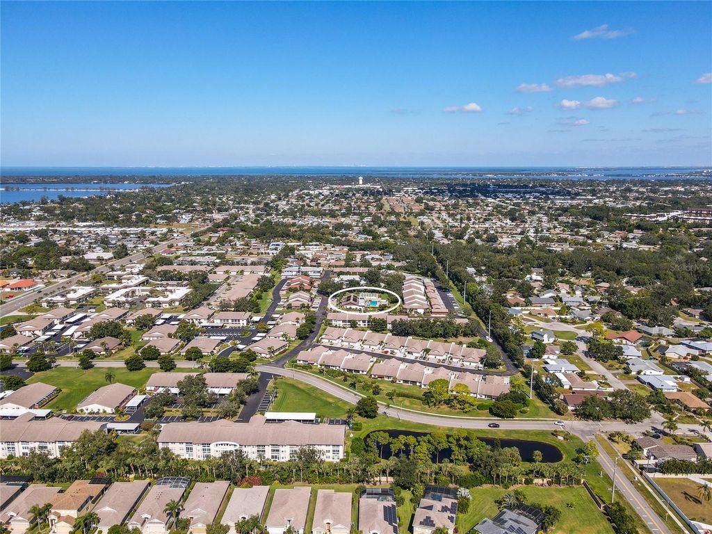 Image 56 of property listing at 7201 29TH AVENUE DRIVE W 307, Bradenton, FL 34209