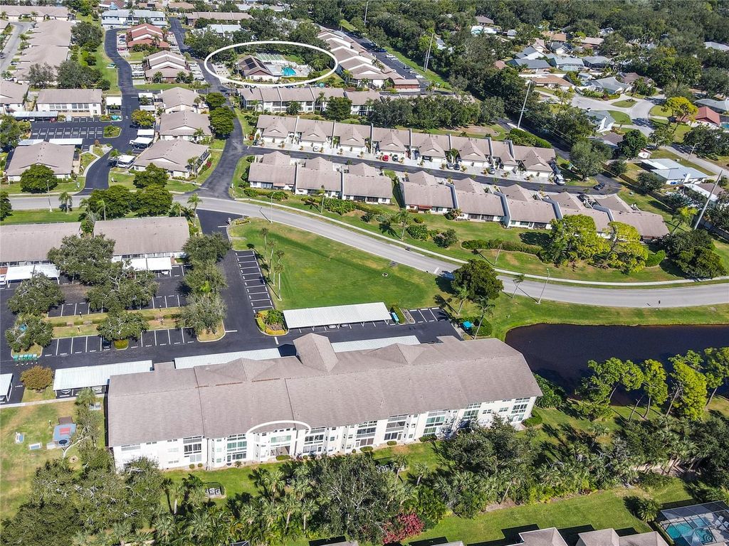 Image 57 of property listing at 7201 29TH AVENUE DRIVE W 307, Bradenton, FL 34209