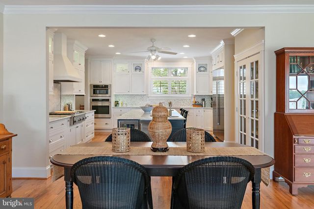 3650 BAY DR, Edgewater, MD 21037