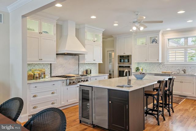 3650 BAY DR, Edgewater, MD 21037