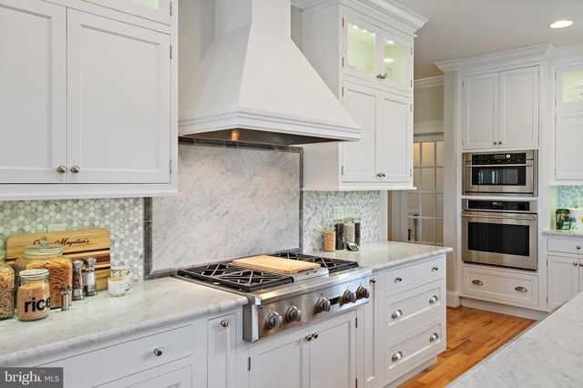 3650 BAY DR, Edgewater, MD 21037