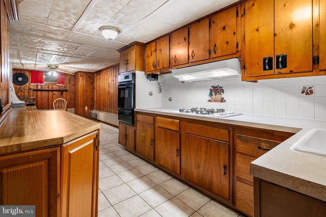 5203 BENSON AVE, Halethorpe, MD 21227