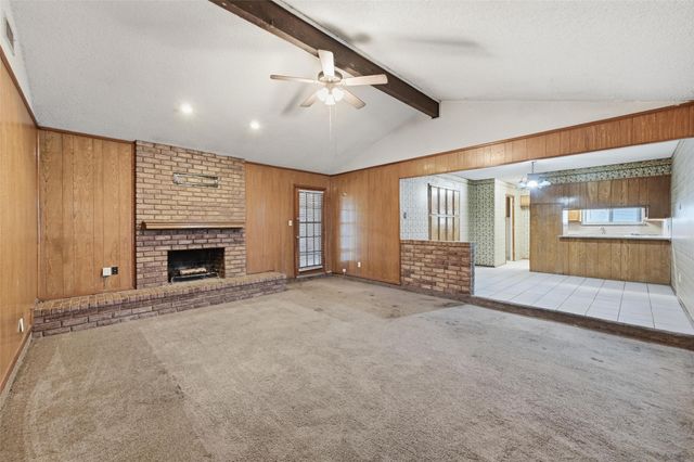 4300 Spring Hill Lane, Arlington, TX 76016