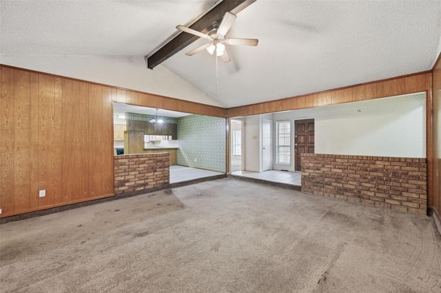 4300 Spring Hill Lane, Arlington, TX 76016