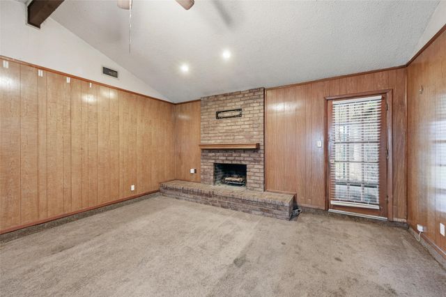 4300 Spring Hill Lane, Arlington, TX 76016