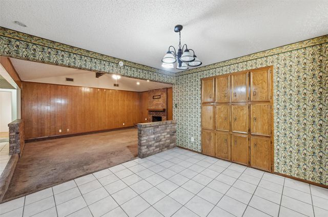 4300 Spring Hill Lane, Arlington, TX 76016