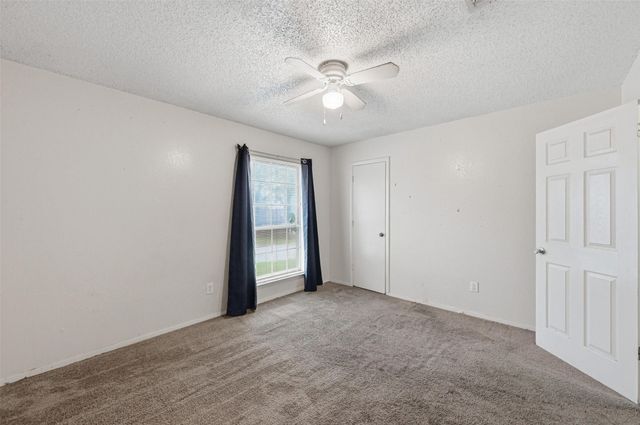 4300 Spring Hill Lane, Arlington, TX 76016