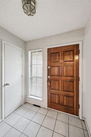 4300 Spring Hill Lane, Arlington, TX 76016