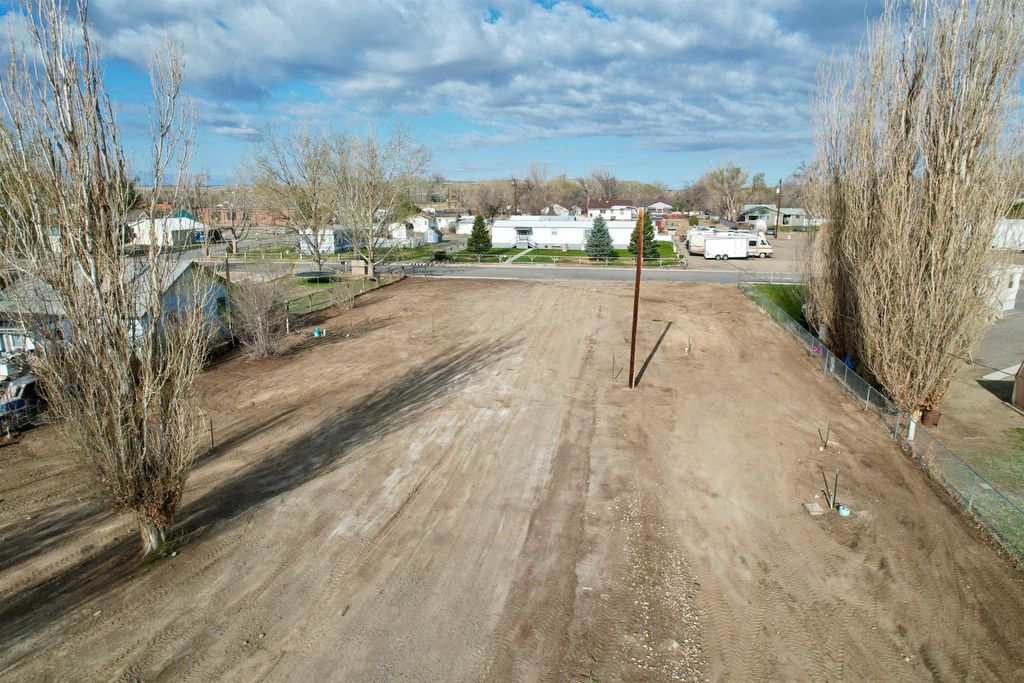 1325 N 7th St, Greybull, WY 82426 photo 3