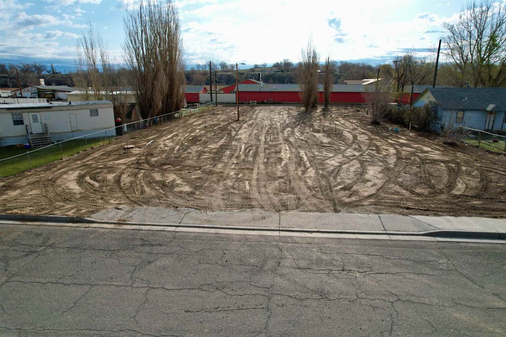 1325 N 7th St, Greybull, WY 82426 photo 6