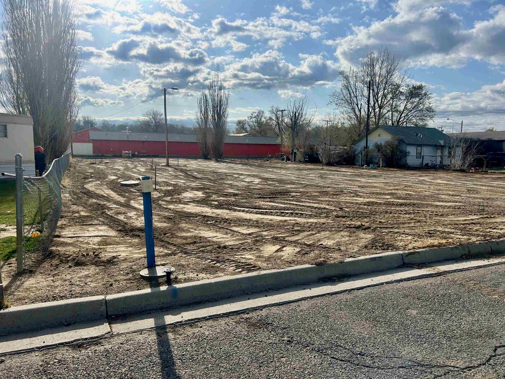 1325 N 7th St, Greybull, WY 82426 photo 7