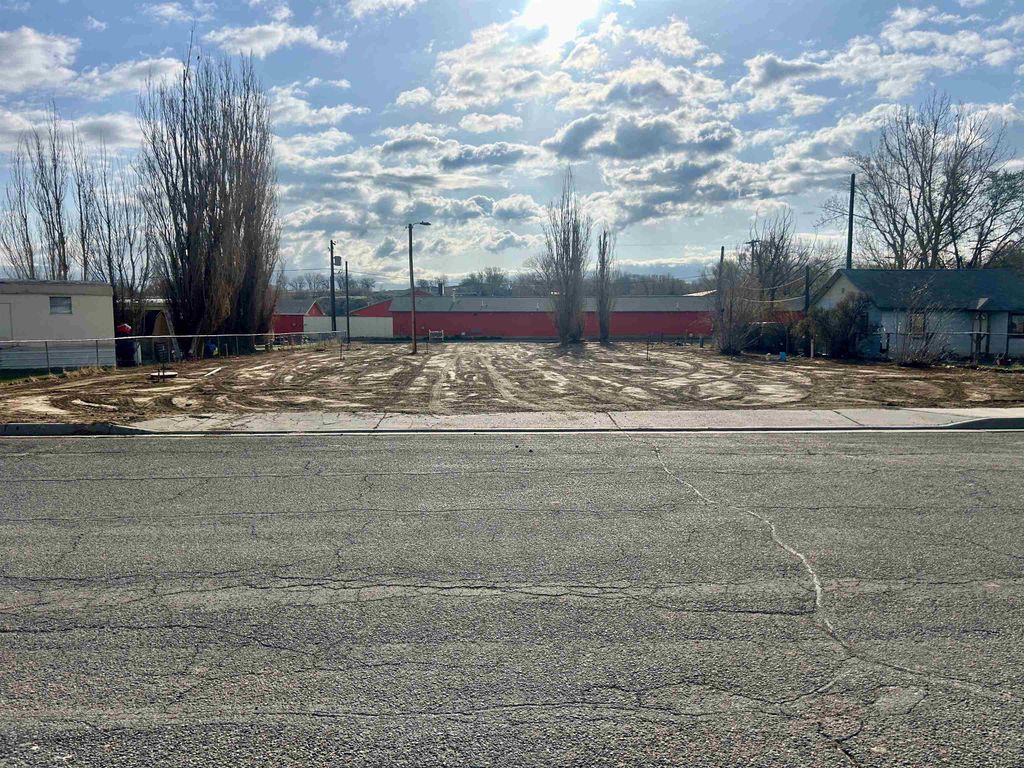 1325 N 7th St, Greybull, WY 82426 photo 8