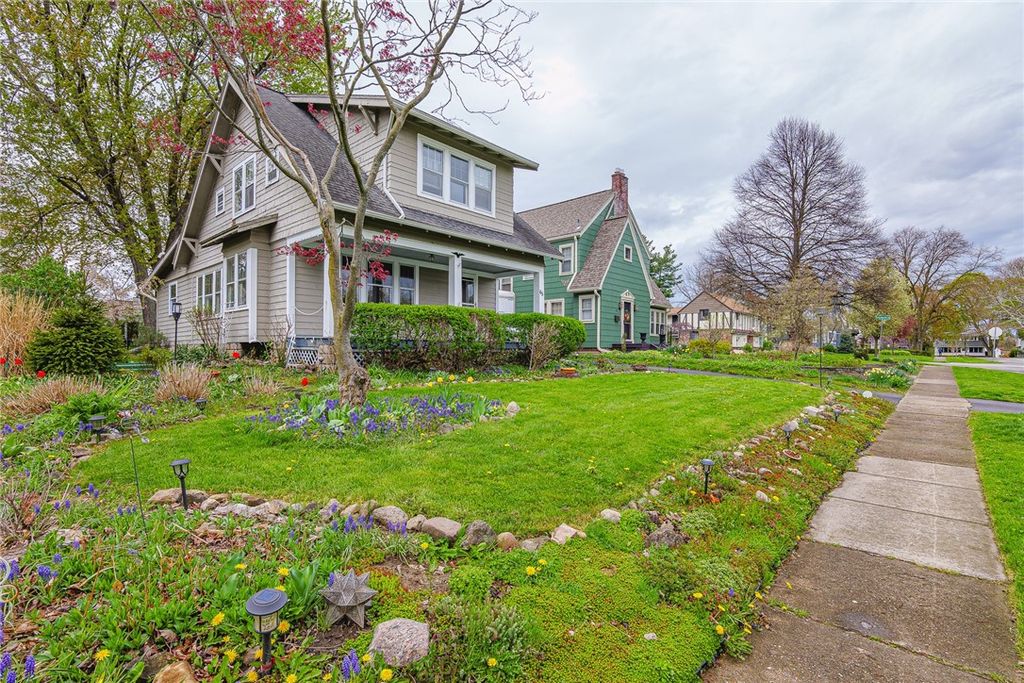 65 Bradford Road, Brighton, NY 14618