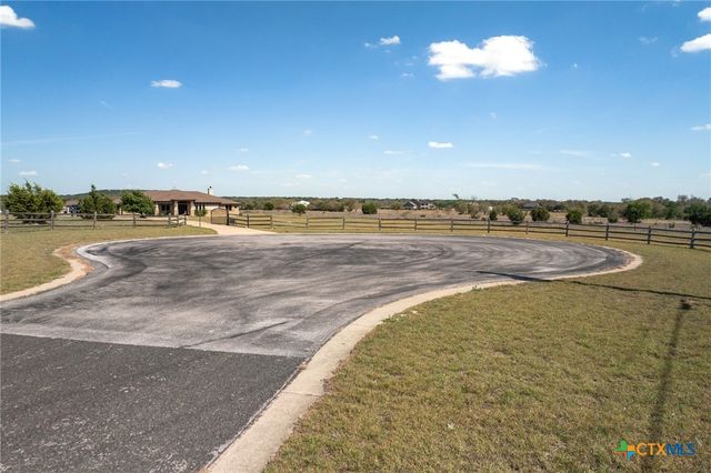 200 Stonehouse Drive, Liberty Hill, TX 78642