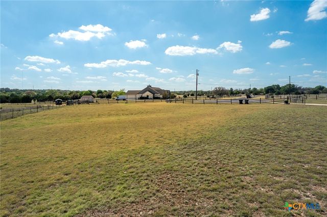 200 Stonehouse Drive, Liberty Hill, TX 78642