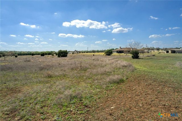 200 Stonehouse Drive, Liberty Hill, TX 78642