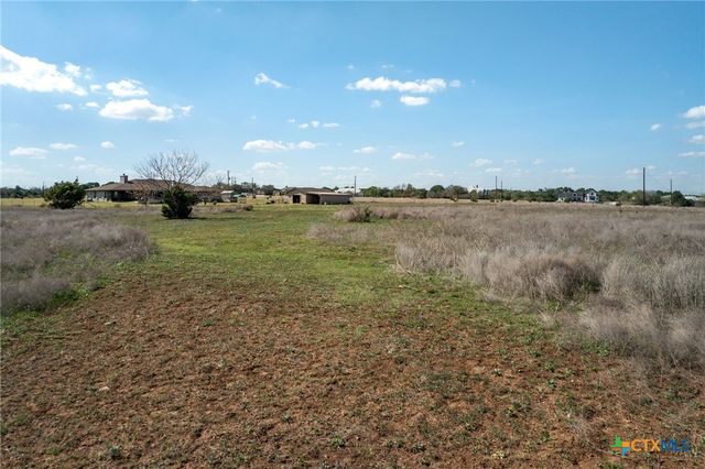 200 Stonehouse Drive, Liberty Hill, TX 78642