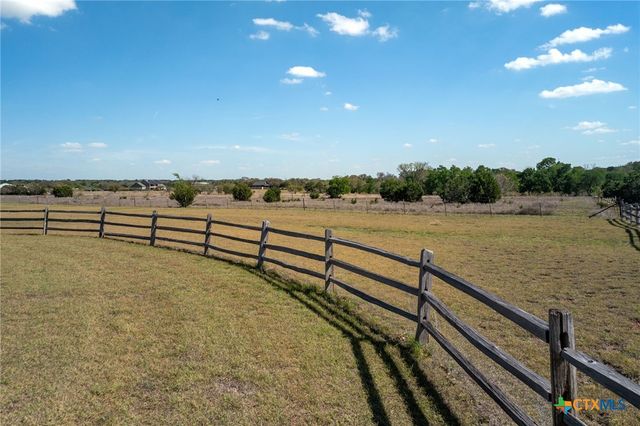 200 Stonehouse Drive, Liberty Hill, TX 78642