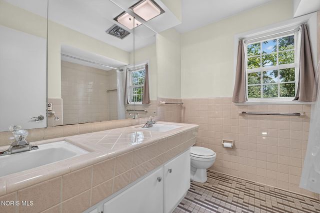 3610 Chesterton Drive, Toledo, OH 43615