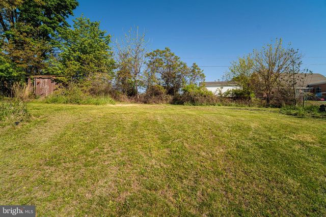 2020 ALCOTT RD, York, PA 17406