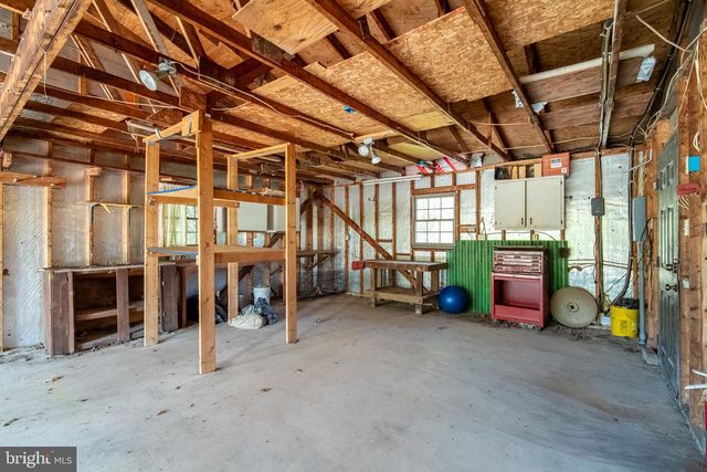 2020 ALCOTT RD, York, PA 17406