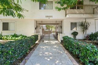 18601 Collins D30, Tarzana, CA 91356
