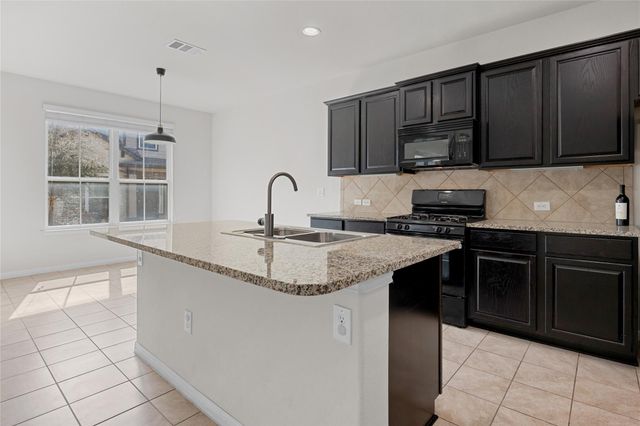 13700 Sage Grouse DR 1701, Austin, TX 78729