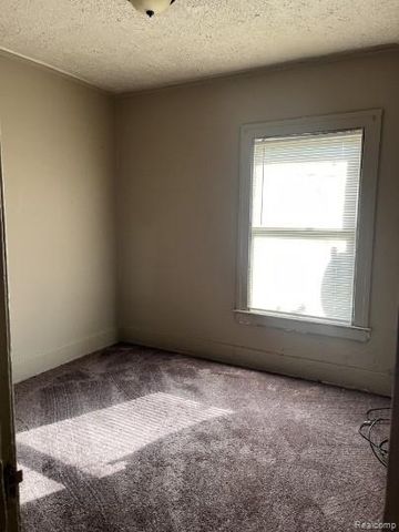 1626 Gladstone Street, Detroit, MI 48206