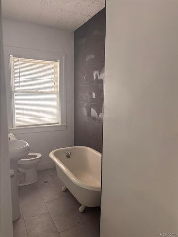 1626 Gladstone Street, Detroit, MI 48206