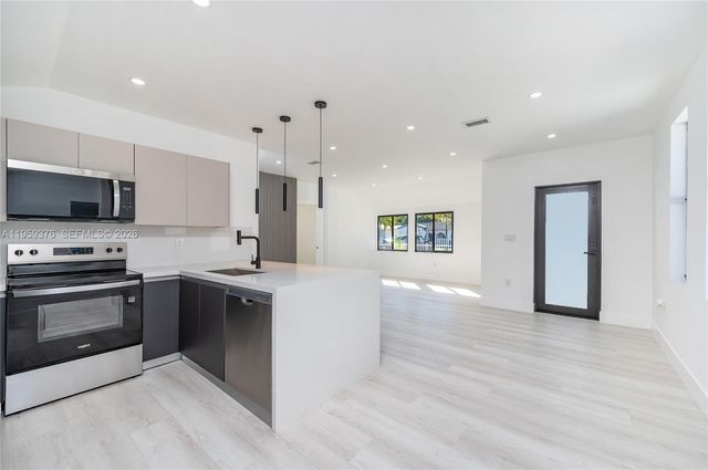 2363 SW 11th Ter, Miami, FL 33135