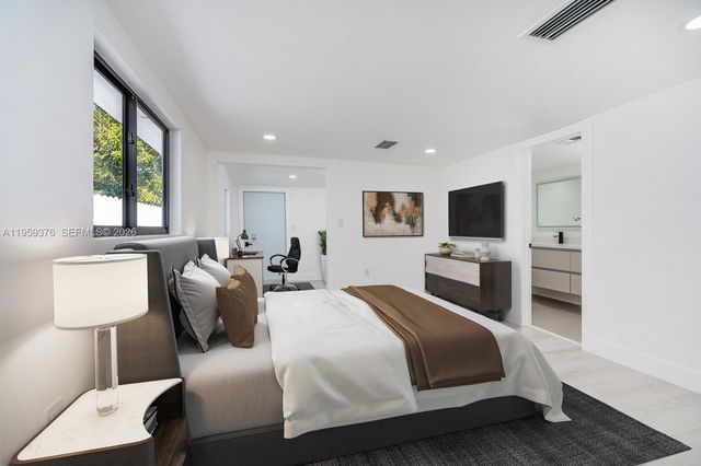 2363 SW 11th Ter, Miami, FL 33135