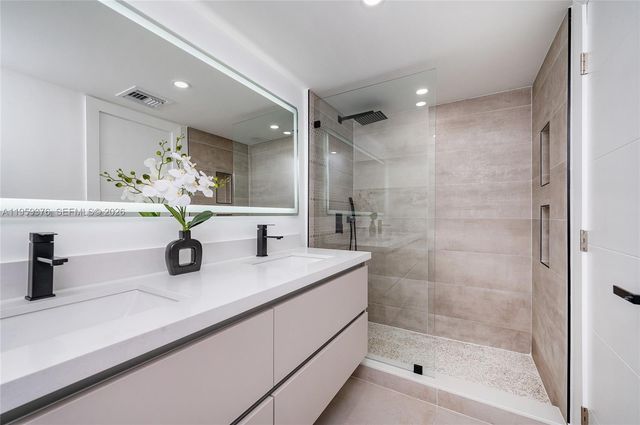 2363 SW 11th Ter, Miami, FL 33135