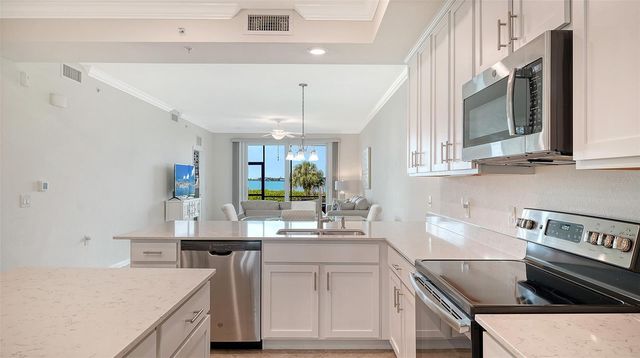 1030 TIDEWATER SHORES LOOP 105, Bradenton, FL 34208