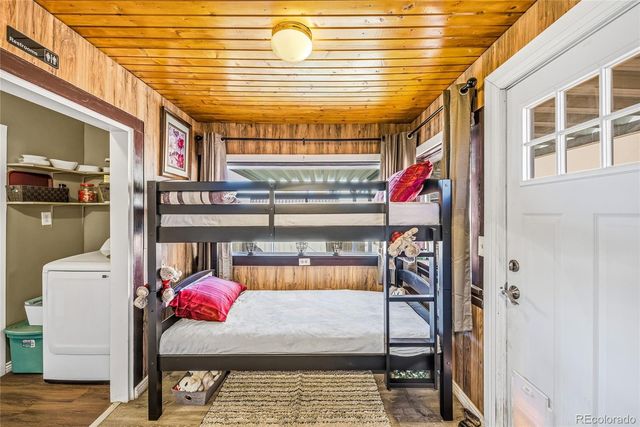 1037 N 1st Street, Montrose, CO 81401