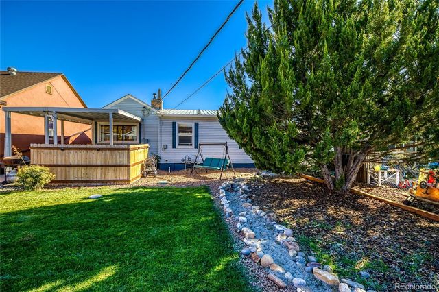 1037 N 1st Street, Montrose, CO 81401