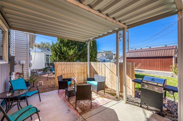 1037 N 1st Street, Montrose, CO 81401