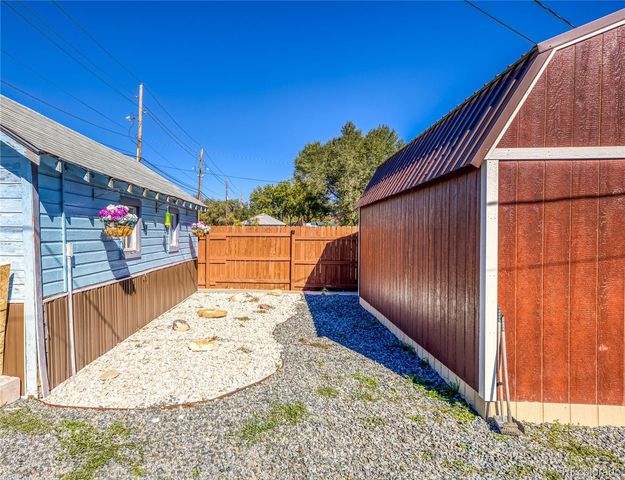 1037 N 1st Street, Montrose, CO 81401