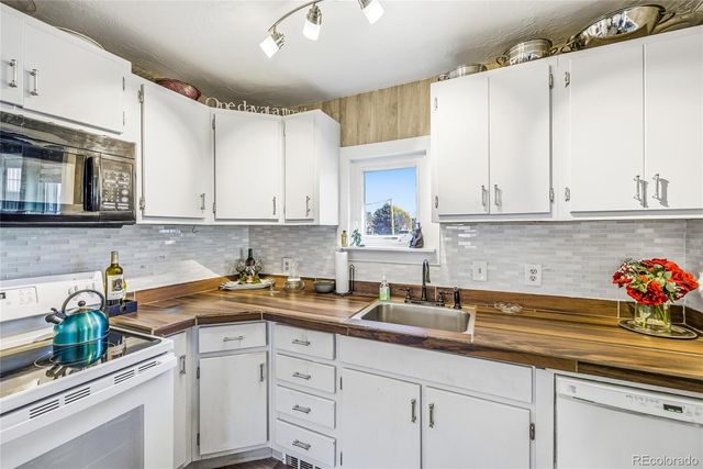 1037 N 1st Street, Montrose, CO 81401