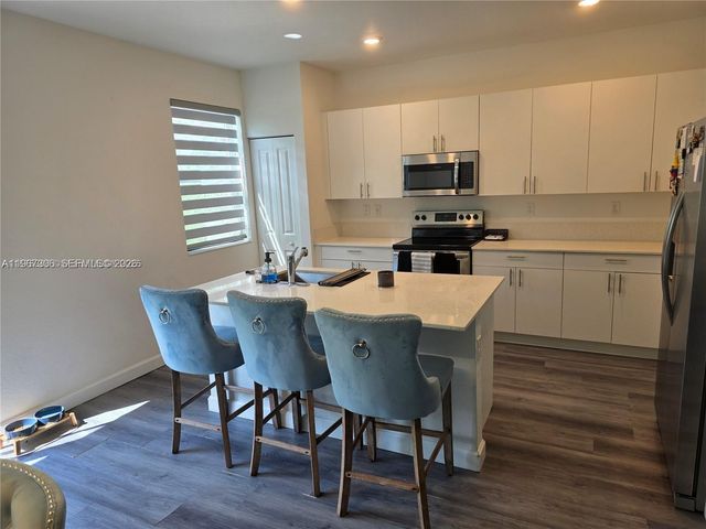 13130 SW 232nd Ter 13130, Miami, FL 33032