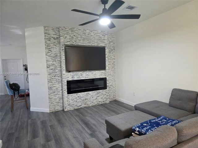 13130 SW 232nd Ter 13130, Miami, FL 33032