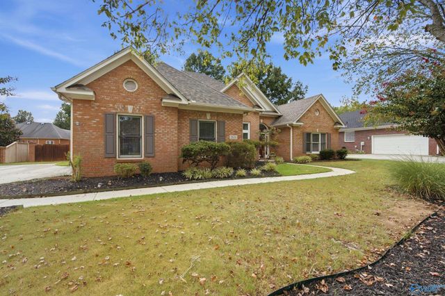 2624 Quarter Lane SE, Owens Cross Roads, AL 35763