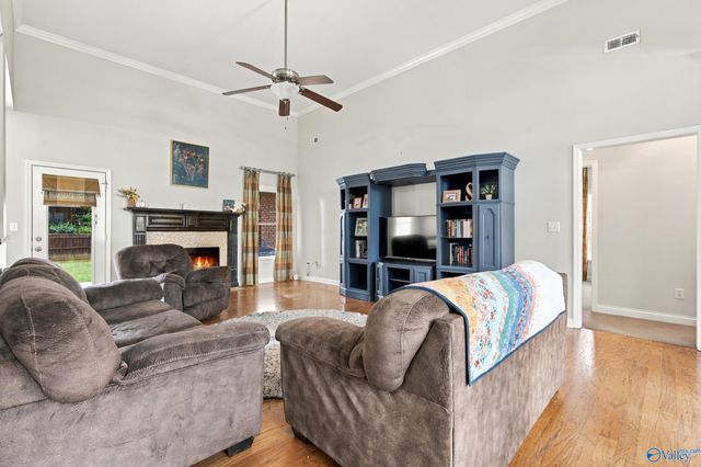 2624 Quarter Lane SE, Owens Cross Roads, AL 35763