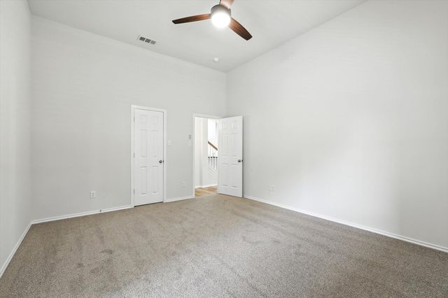 9913 Voss Avenue, Fort Worth, TX 76244