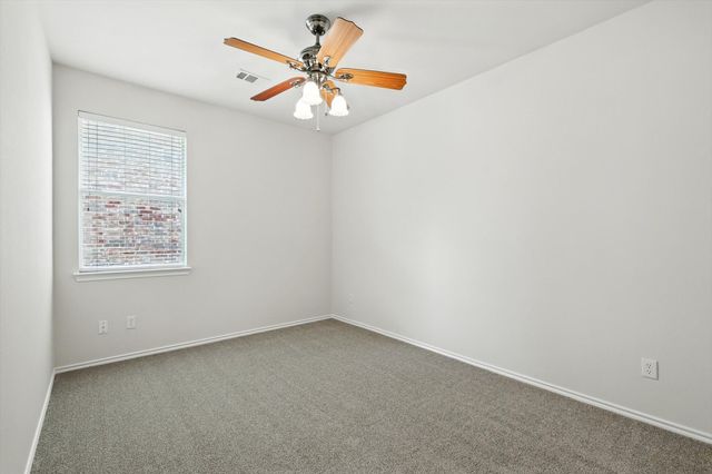 9913 Voss Avenue, Fort Worth, TX 76244