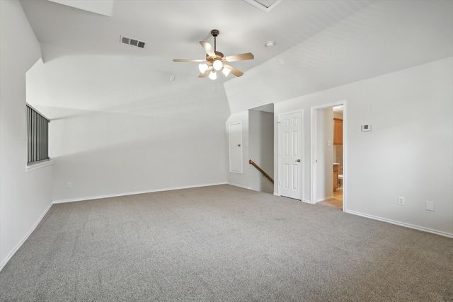 9913 Voss Avenue, Fort Worth, TX 76244