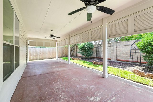 9913 Voss Avenue, Fort Worth, TX 76244