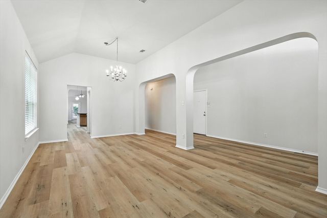 9913 Voss Avenue, Fort Worth, TX 76244