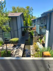 1036 Oak Grove Rd 86, Concord, CA 94518