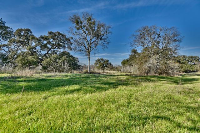 1855 Fm 1948 Views N, Burton, TX 77835