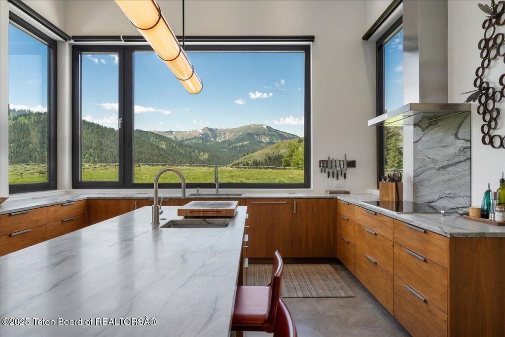 13175 S RIVER BEND Road, Jackson, WY 83001 photo 20